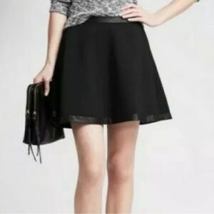 Banana Republic Black A-Line Mini Skirt Faux Leather Trim 00P Petite